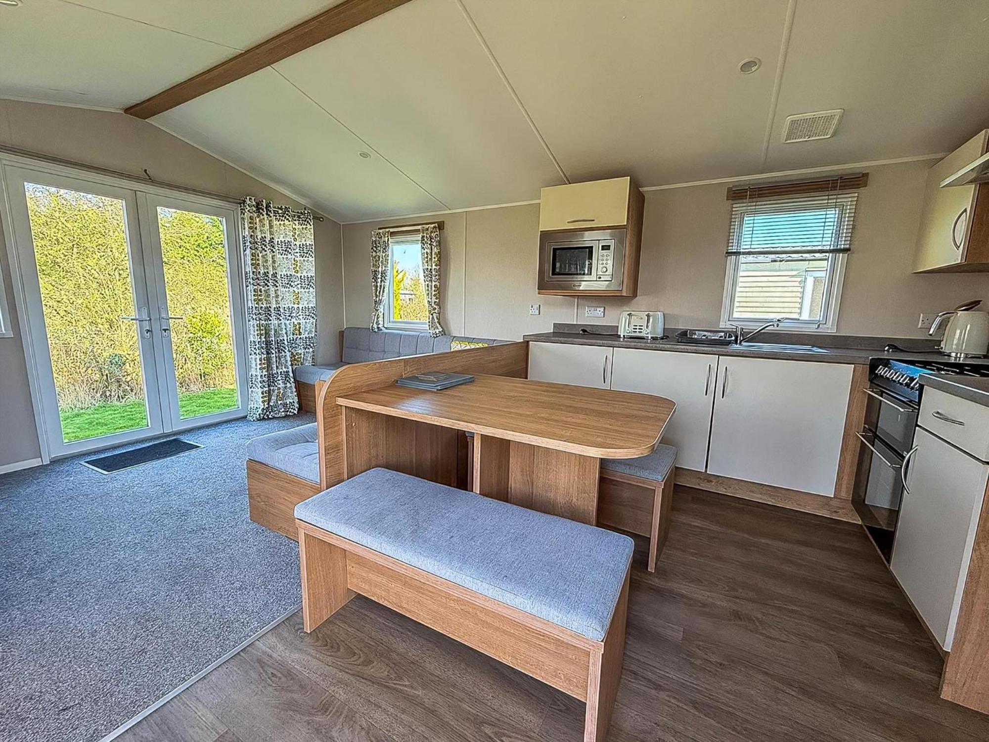 Lovely 8 Berth Caravan In Southview Holiday Park, Ref 33042Tc Skegness Exterior photo